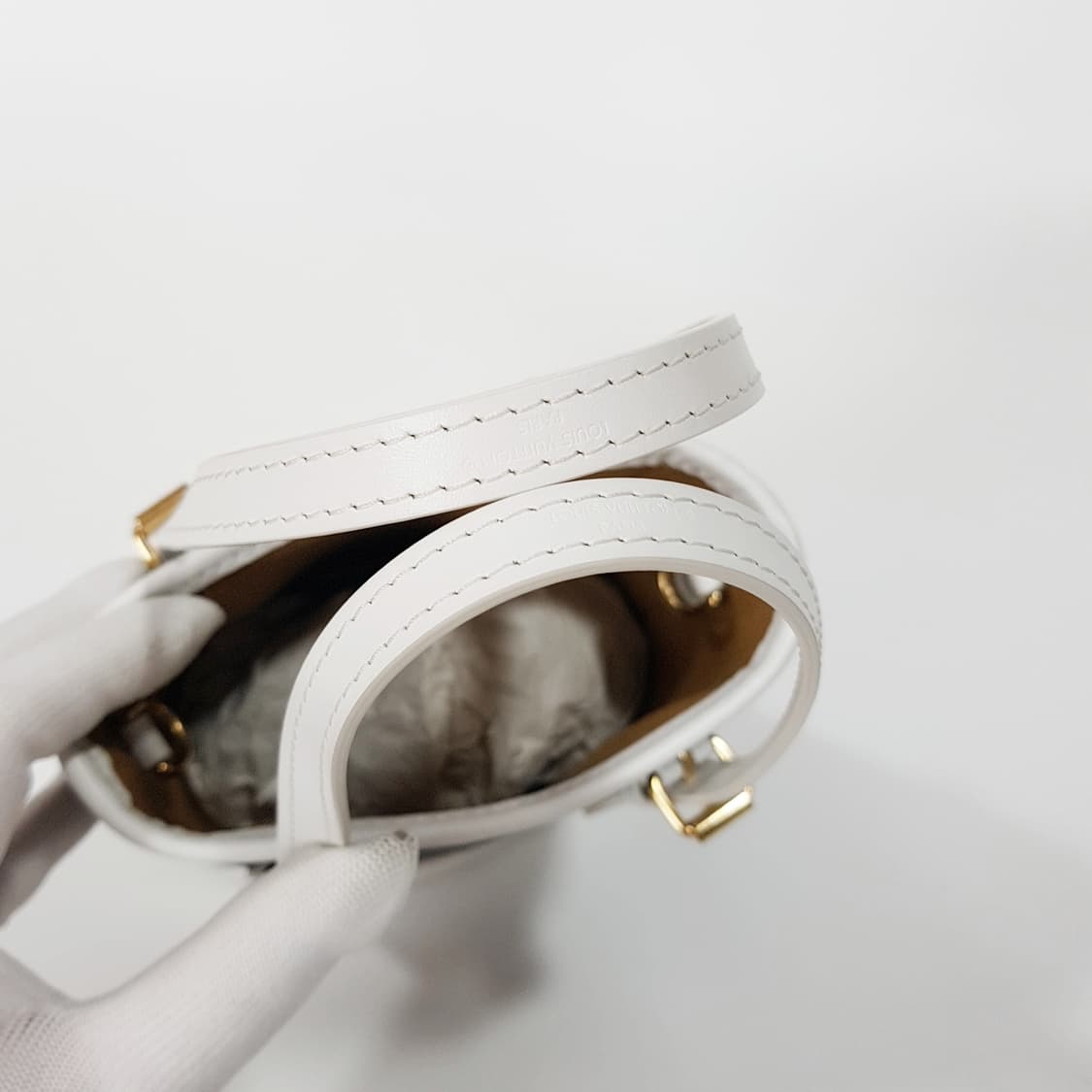 루이비통 M92663 모노그램 멀티 화이트 트루빌 토트백 상품이미지5