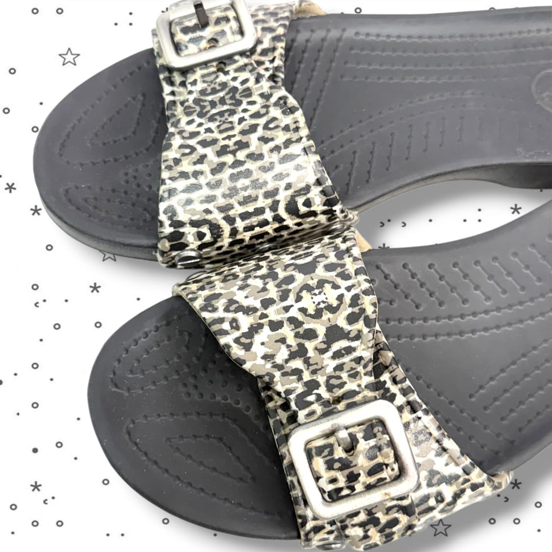 w6 Crocs 크록스 사라 레오파드 샌들 상품이미지2