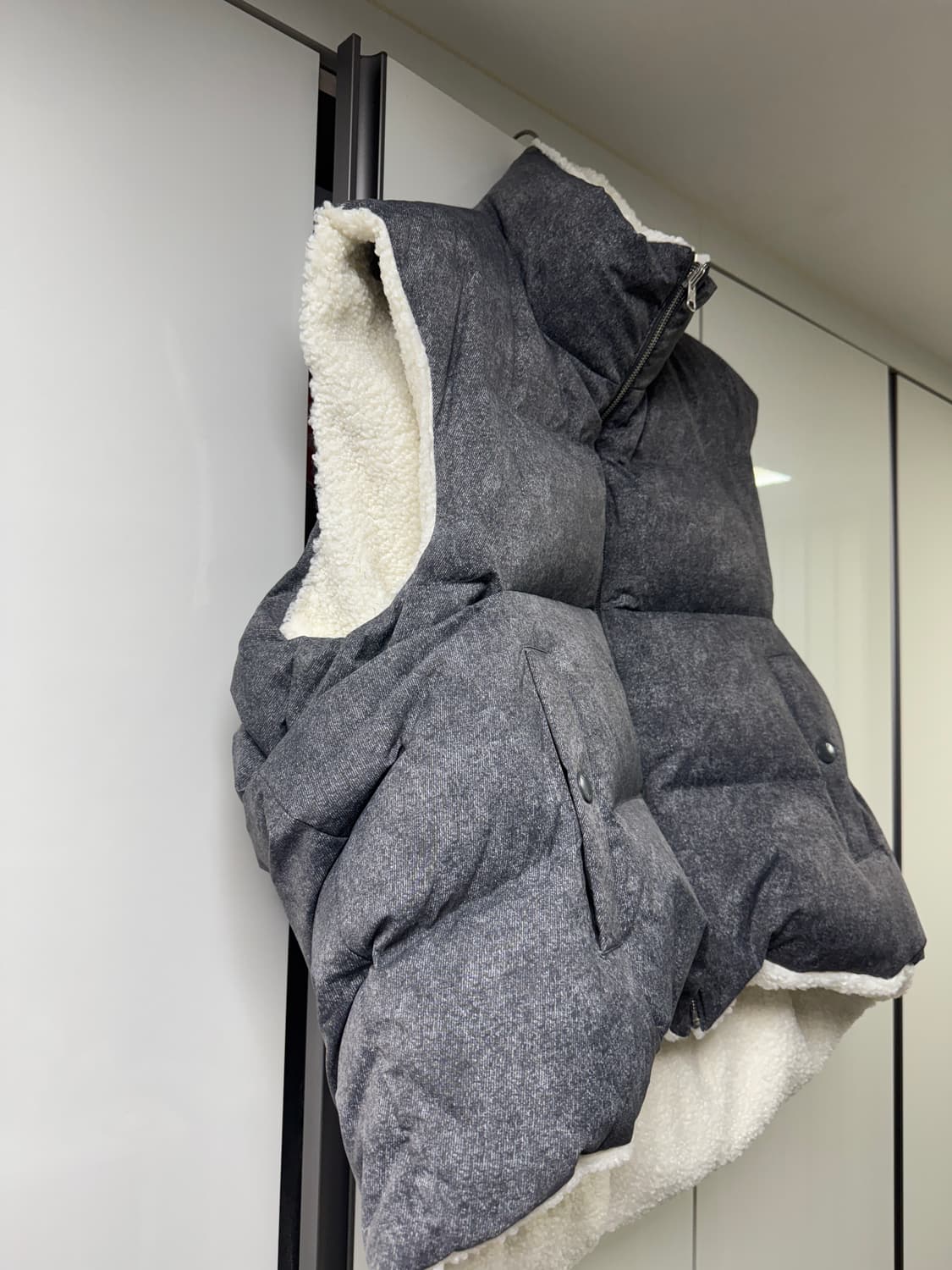 Iro paris 이로 패딩베스트 새상품 상품이미지2