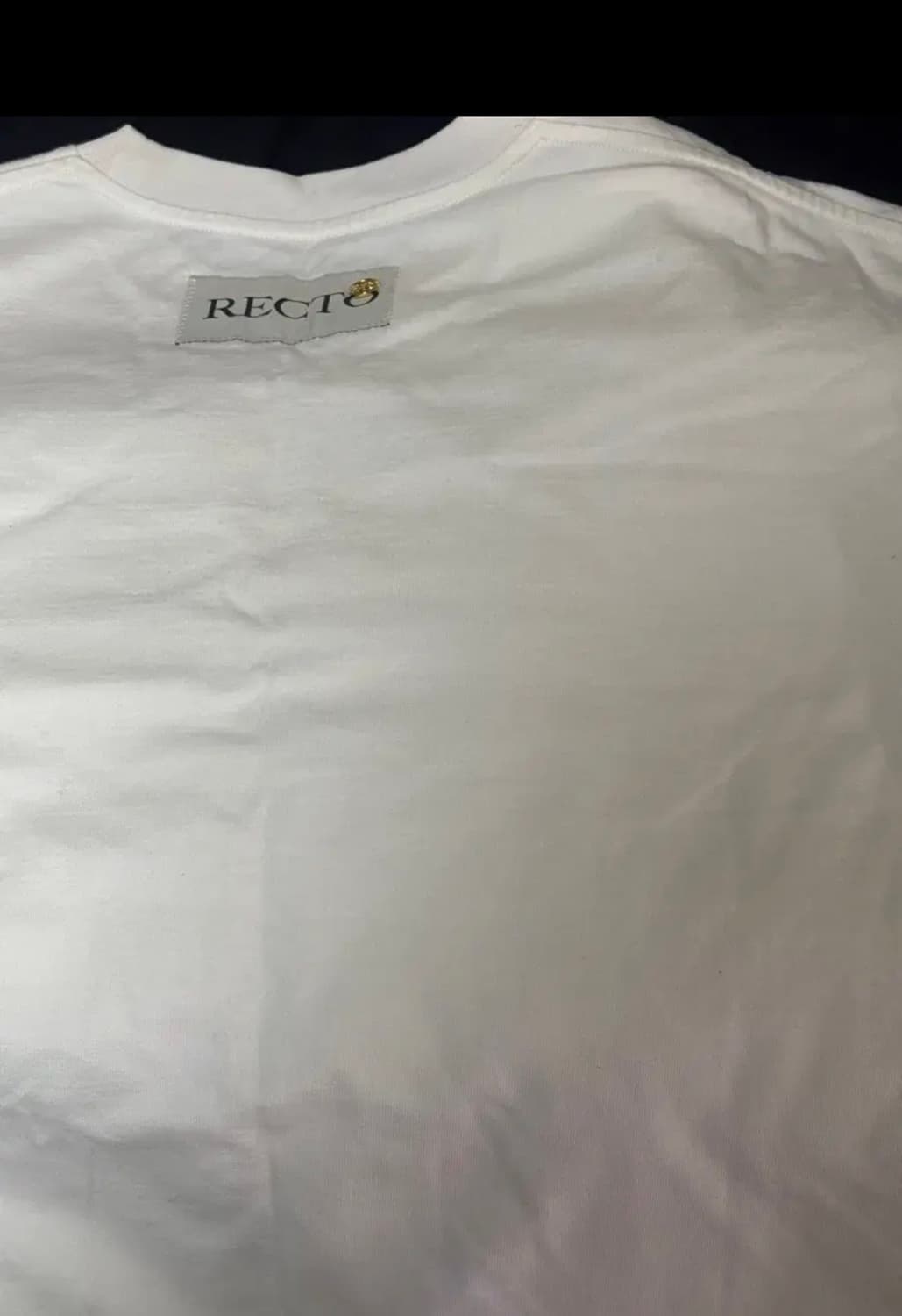 렉토 뱃지 백토로 반팔티 라지 판매합니다 상품이미지2