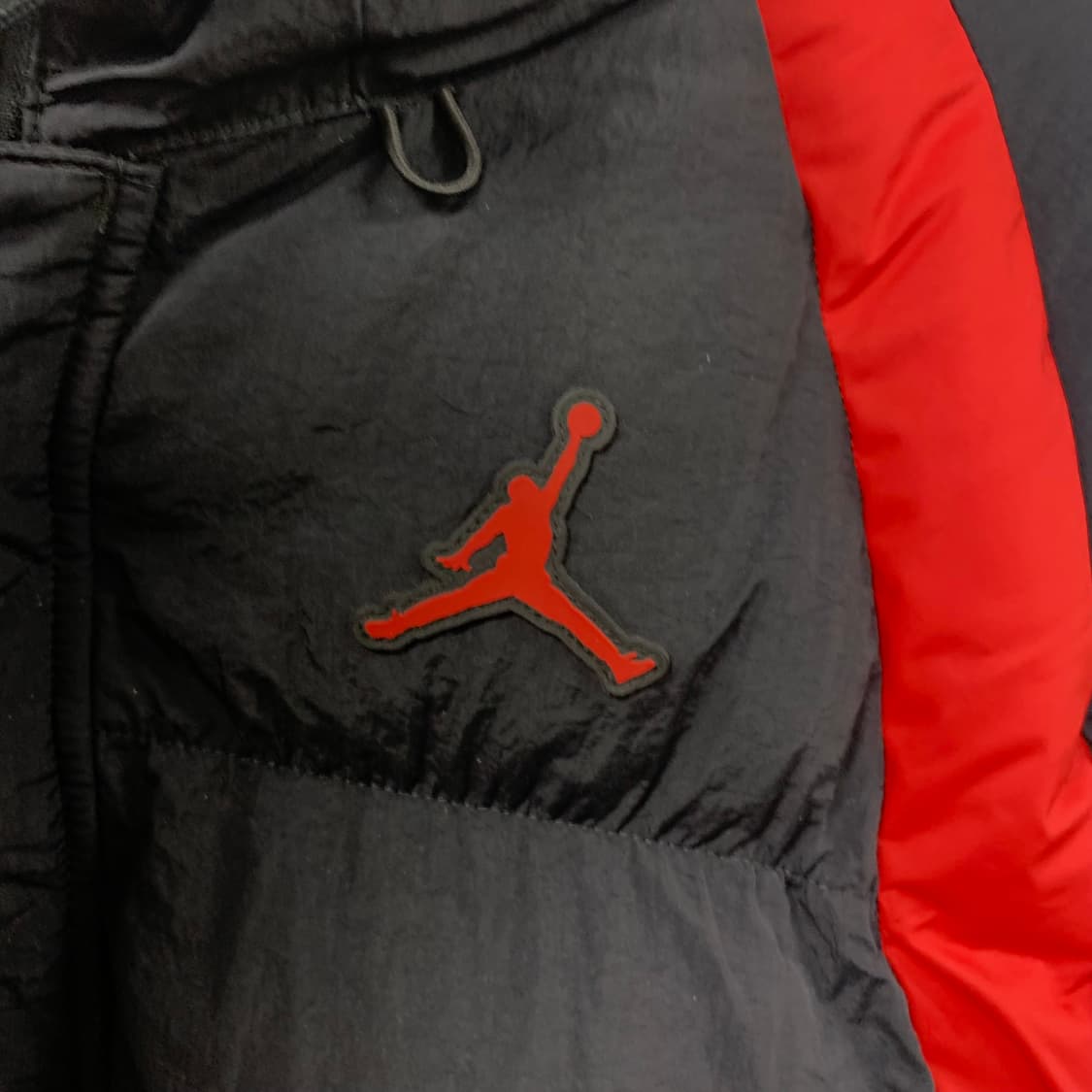 조던 에센셜 나일론 푸퍼 다운 패딩 자켓 상품이미지4