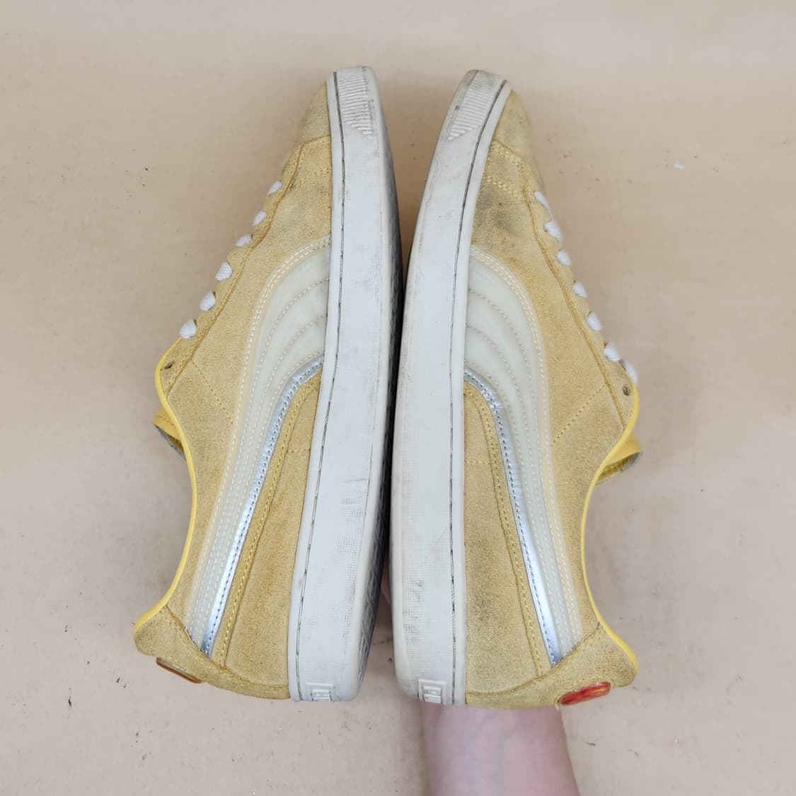 푸마x하리보 스웨이드 스니커즈285 상품이미지5