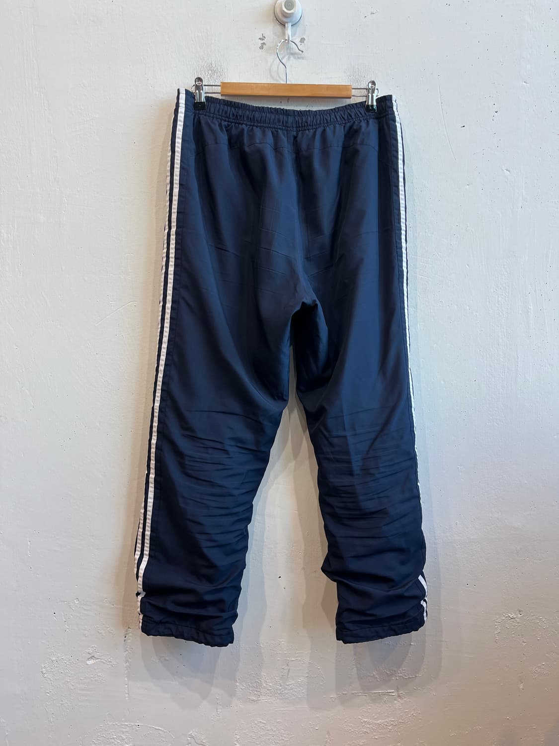 아디다스 FW 패디드 트랙팬츠 상품이미지3