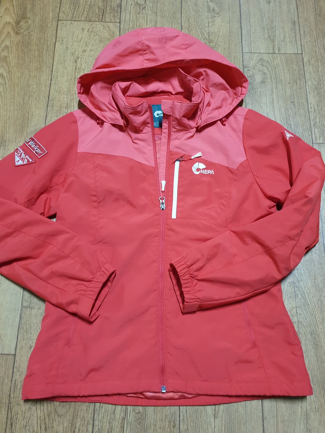 1170 네파 아웃도어 바람막이 95 사이즈입니다 상품이미지2