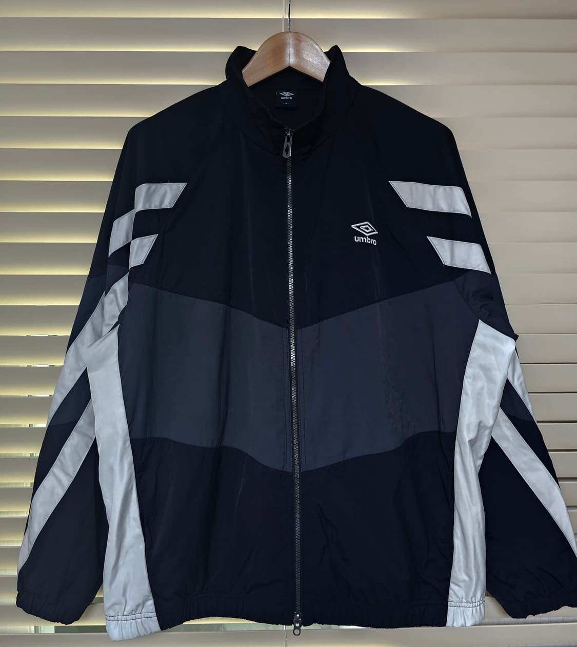 엄브로 공용 더블데커 스탠넥 바람막이(작년상품) 2XL 상품이미지1