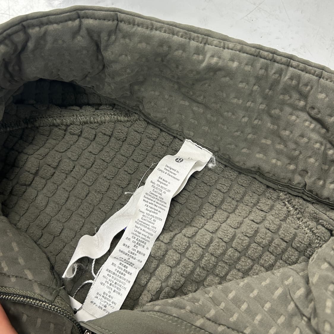 룰루레몬 워터 리펠런트 하이킹 재킷 상품이미지8
