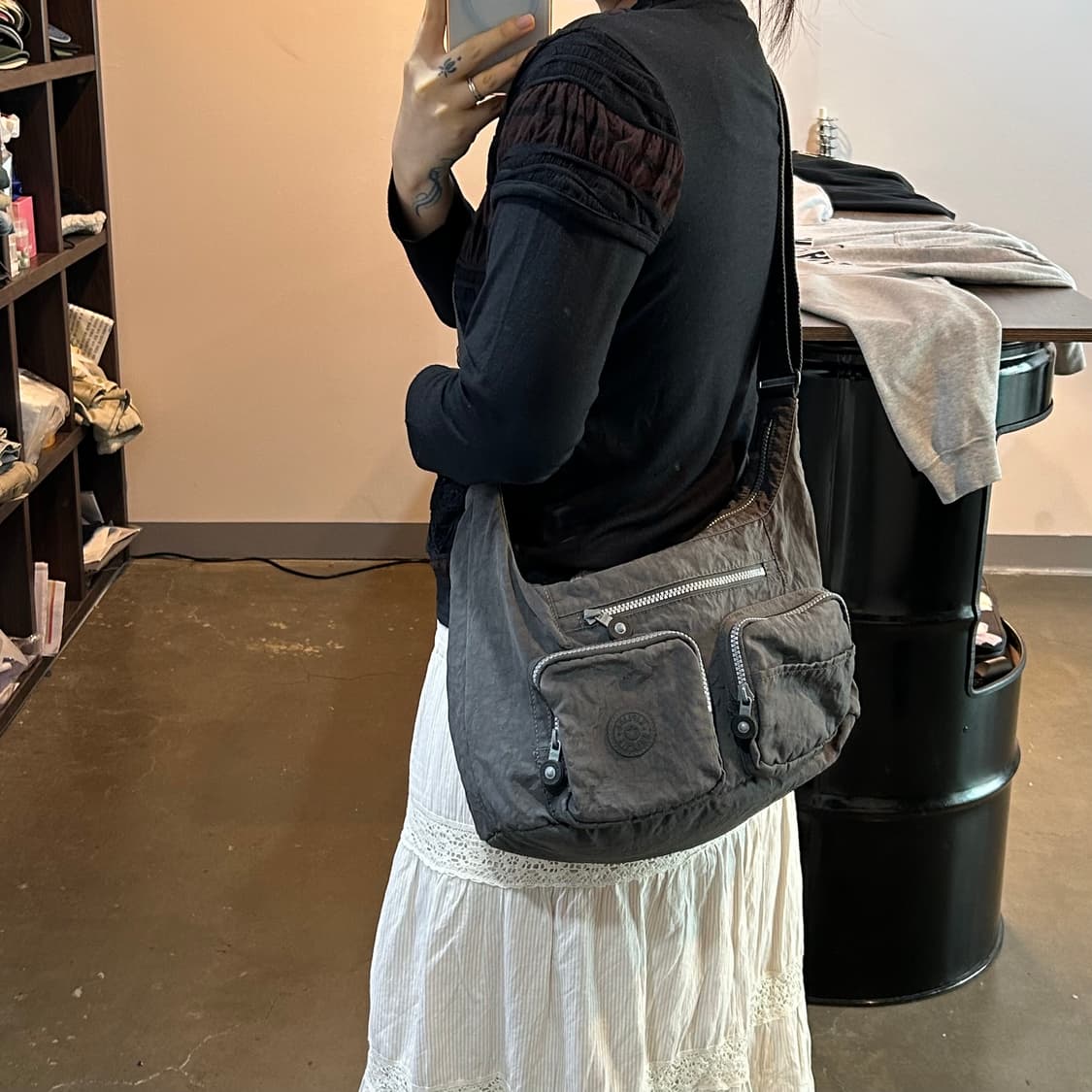 키플링 그레이 2pocket 크로스백 상품이미지7