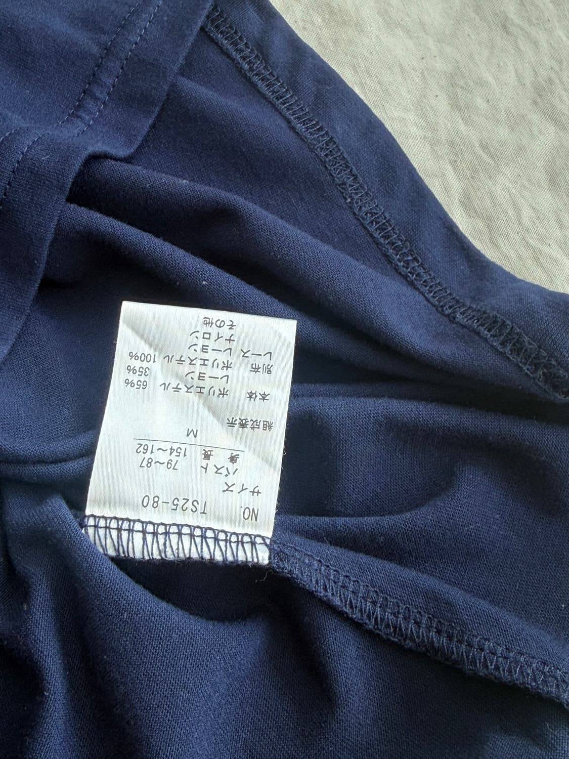 엑시즈팜 네이비 왕리본 로걀 반팔 블라우스 상품이미지7