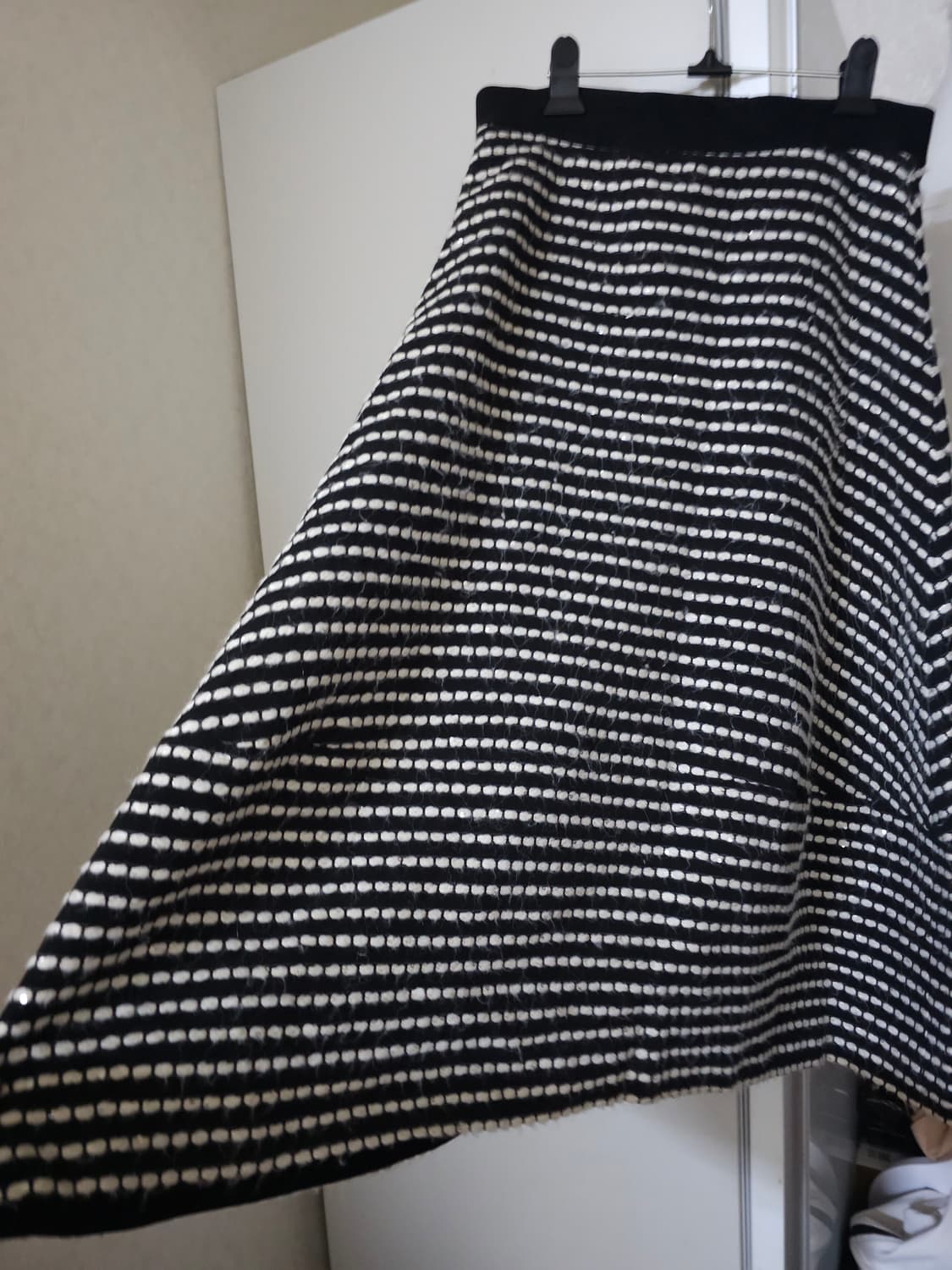 한섬 오브제 울 플레어 롱 스커트 상품이미지2