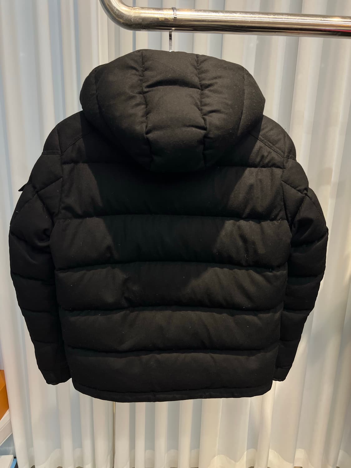 (2) 몽클레어 몽제네브르 남성 패딩 블랙 새상품급  상품이미지8