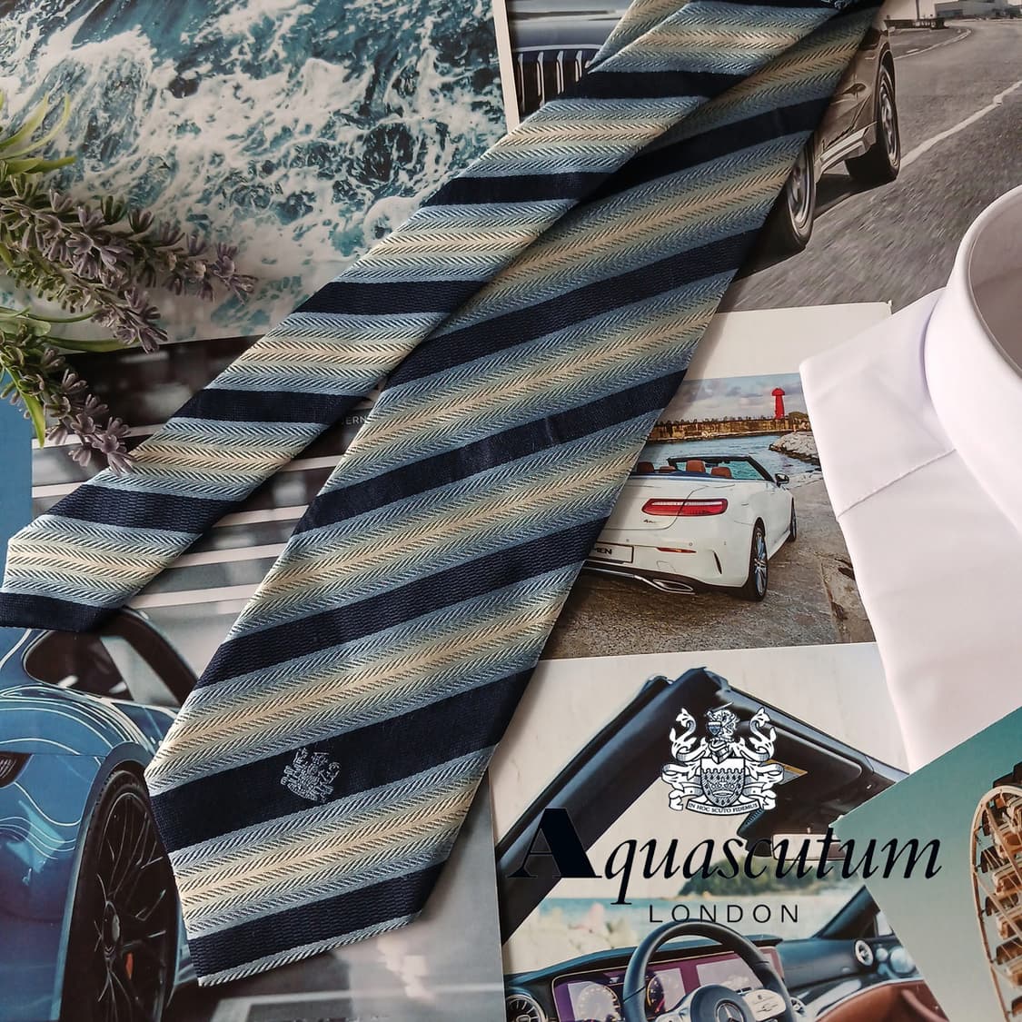 아쿠아스큐텀 실크 스트라이프 넥타이 9.1cm A+등급 A18818
 상품이미지1