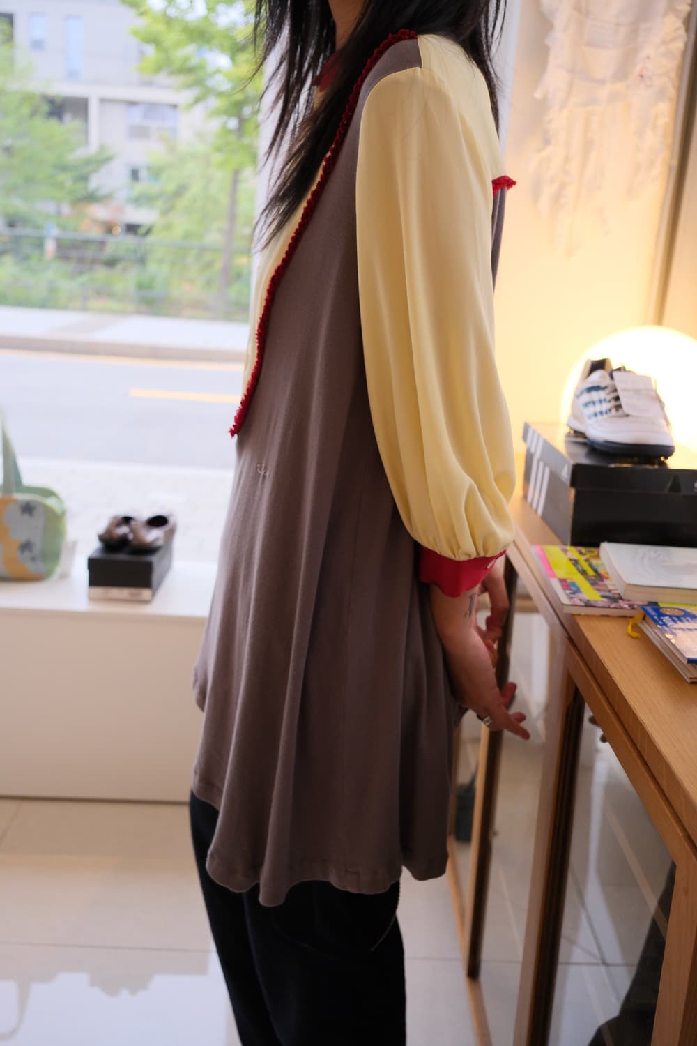 Unbalanced frill shirt  상품이미지2