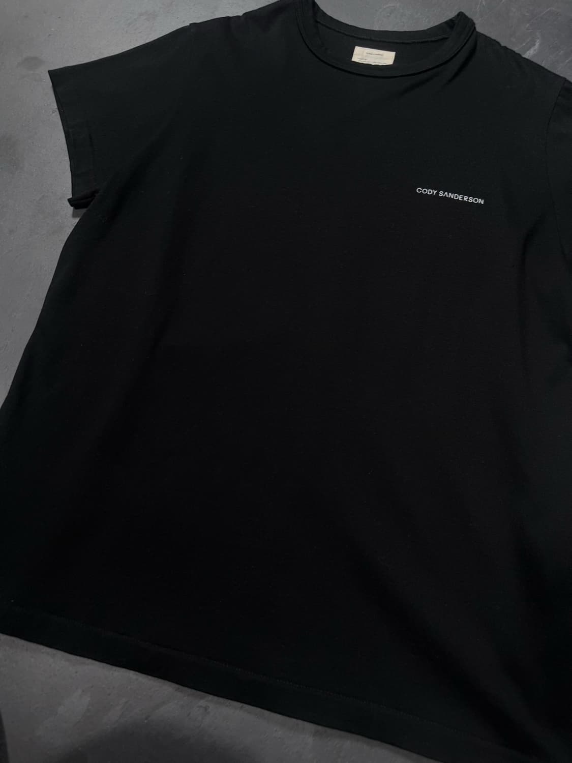 Cody Sanderson Arrow Graphic T-Shirt 상품이미지6
