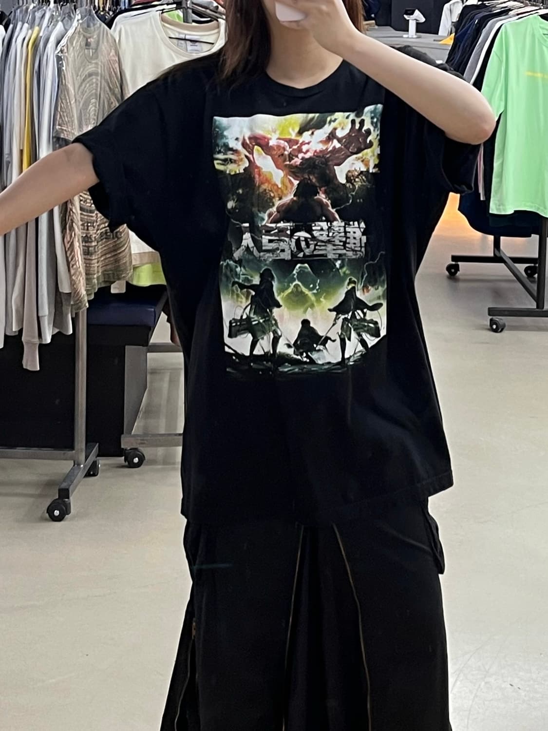 진격의 거인 오피셜 애니 티 상품이미지1