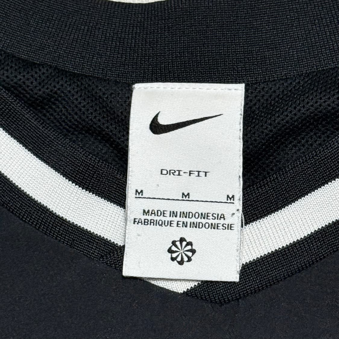 M 나이키 배색 브이넥 웜업 상품이미지4