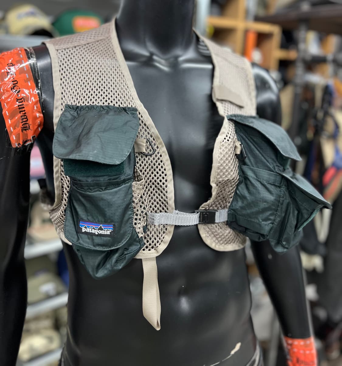 Patagonia Minimalist Mesh Vest 상품이미지4