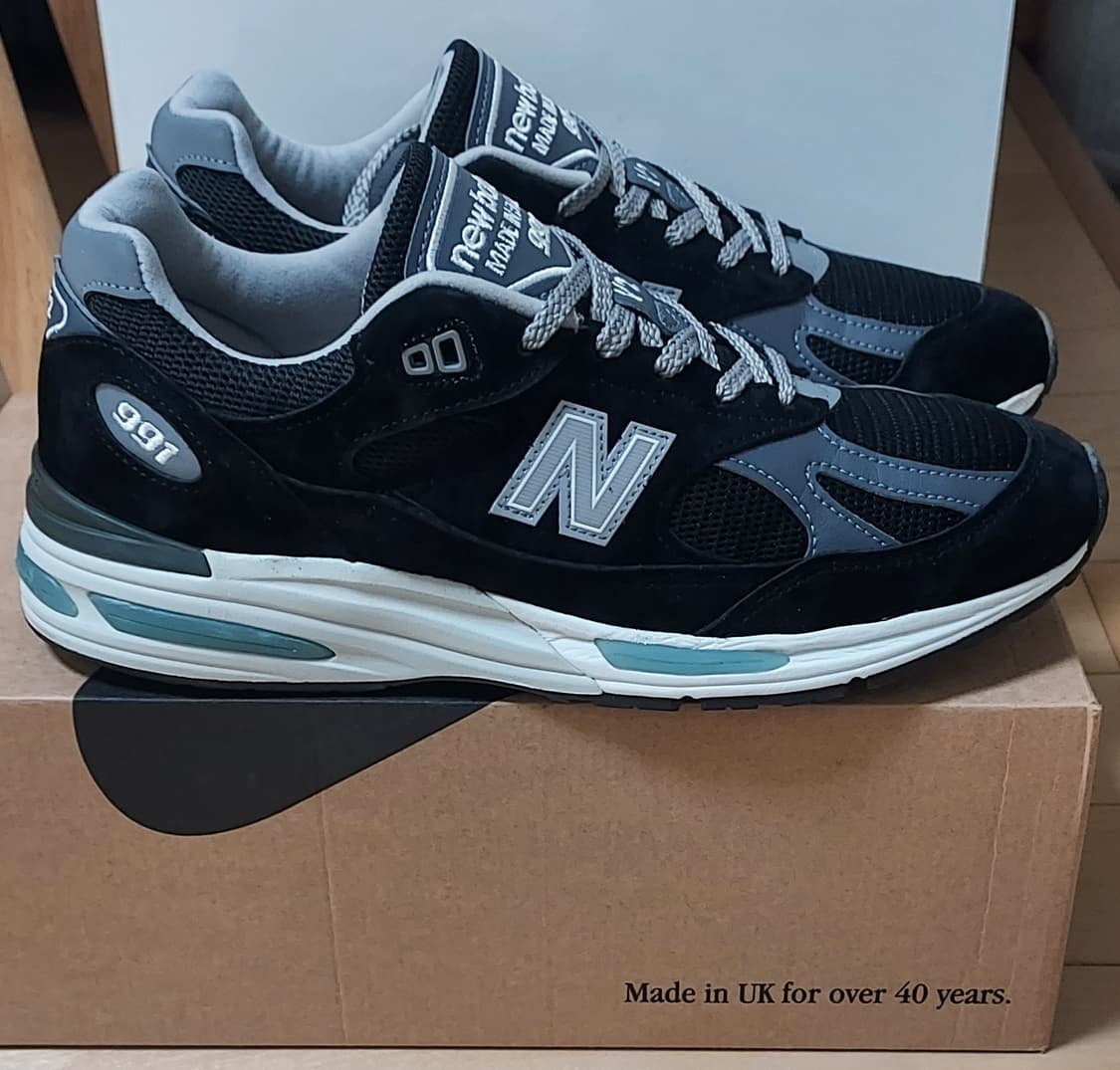 (275)뉴발란스 991V2 블랙 상품이미지4