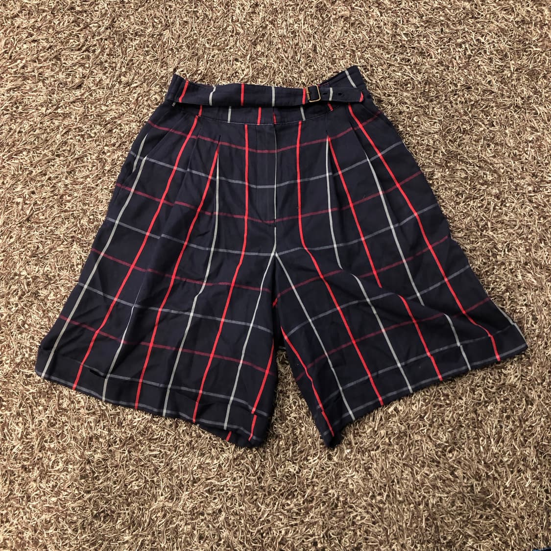 버버리 여성 벨티드 체크 와이드 반바지 상품이미지1