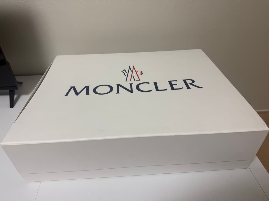 몽클레어 아미오 4사이즈 판매합니다 상품이미지5