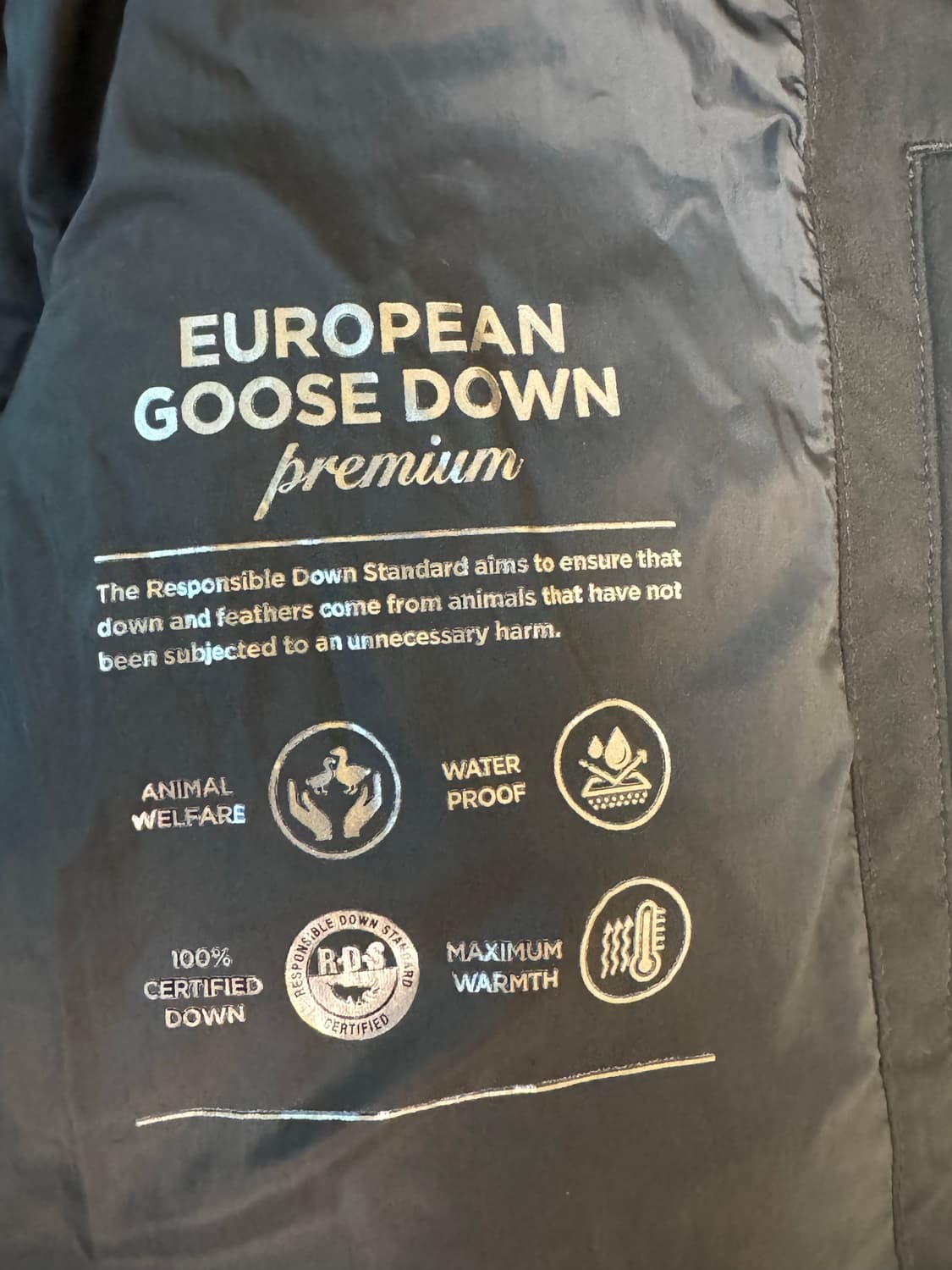 뉴발란스 구스다운 경량패딩 L 상품이미지4