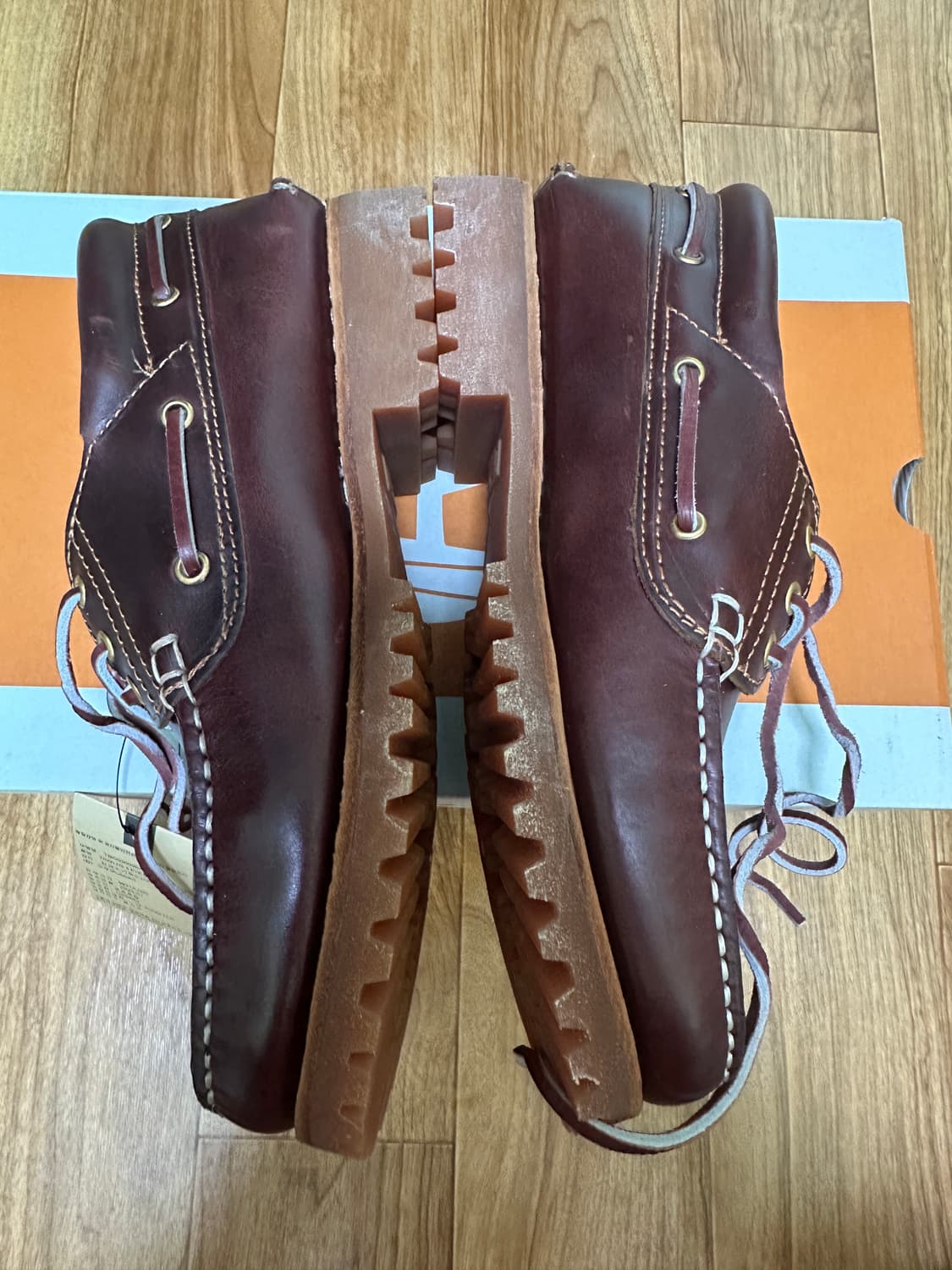 새상품) 팀버랜드 클래식 3아이 보트슈즈 버건디 260사이즈 팝니다. 상품이미지2