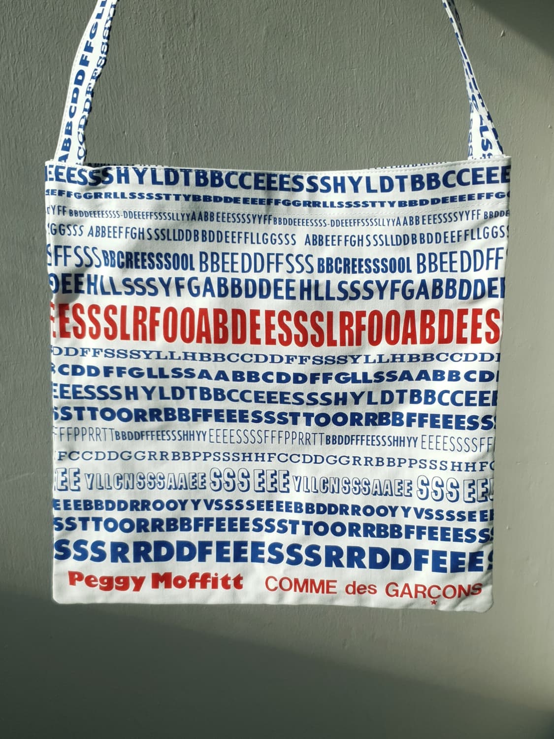 CDG x Peggy Moffitt cross bag 상품이미지4