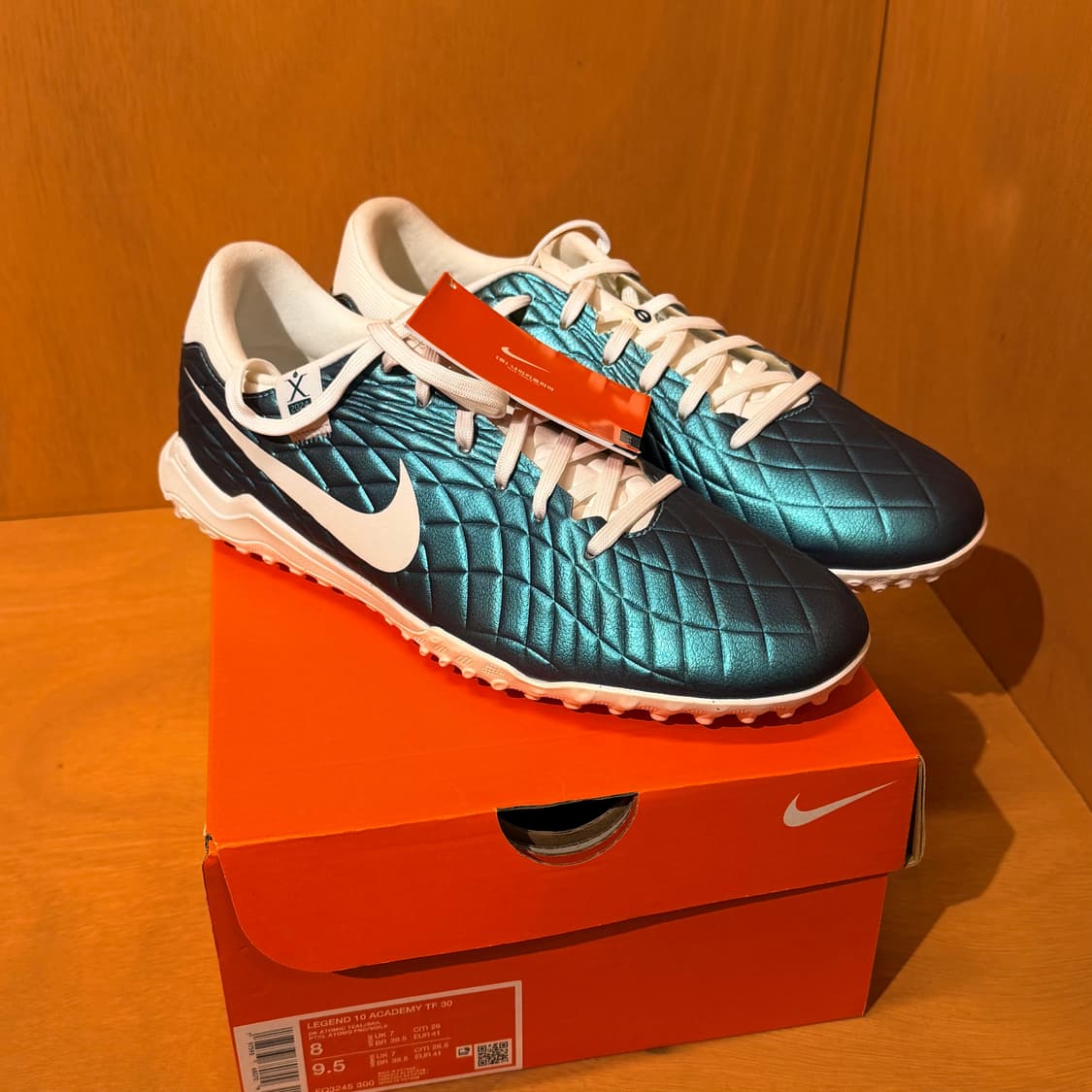 새상품)나이키 티엠포 레전드 30주년 풋살화 260 상품이미지2