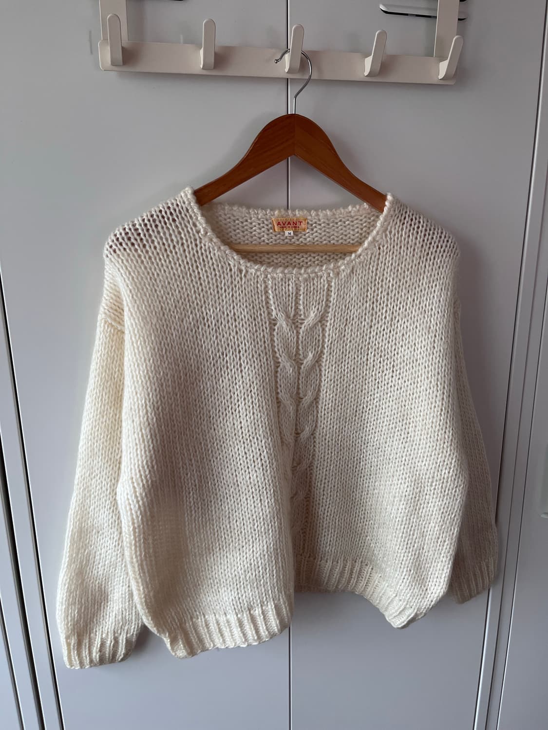 AVANT 아이보리 꽈배기 라운드 니트 상품이미지5