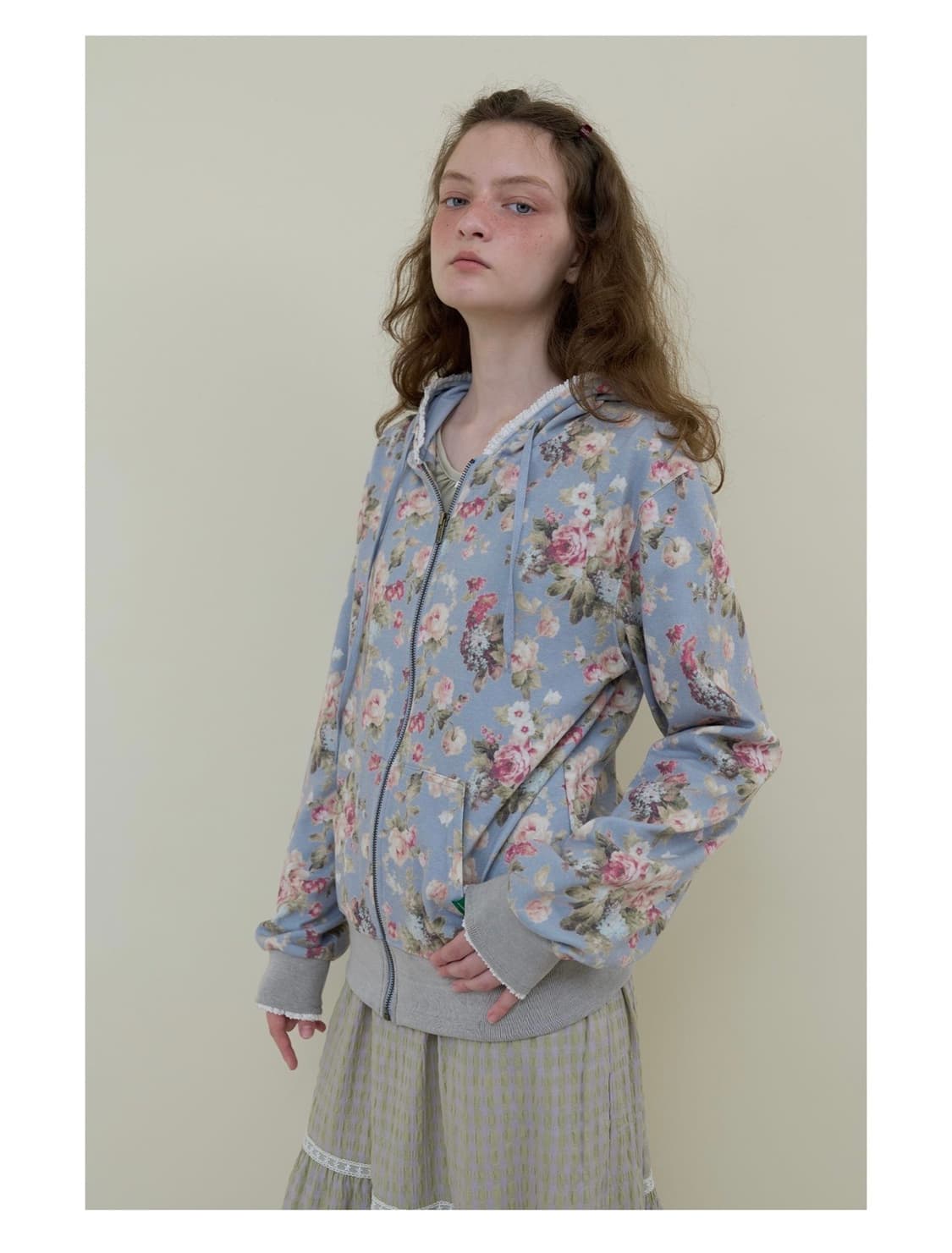 노컨텐츠 플라워 레이스집업 스카이블루 상품이미지2