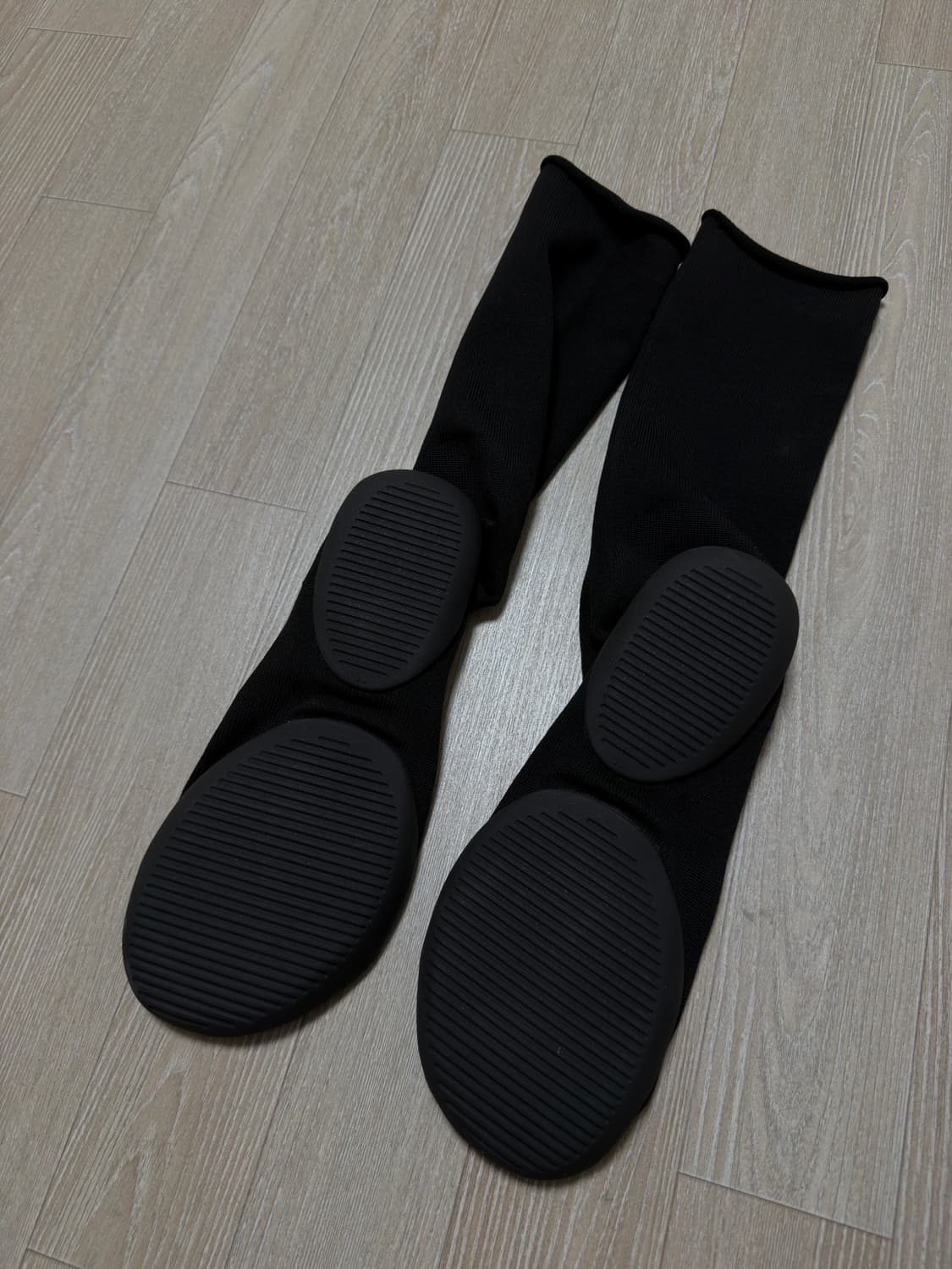 yeezy 상품이미지2