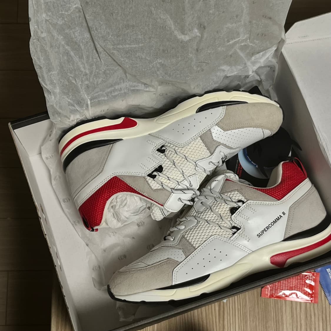 새상품 슈퍼콤마비 스니커즈 275 상품이미지1