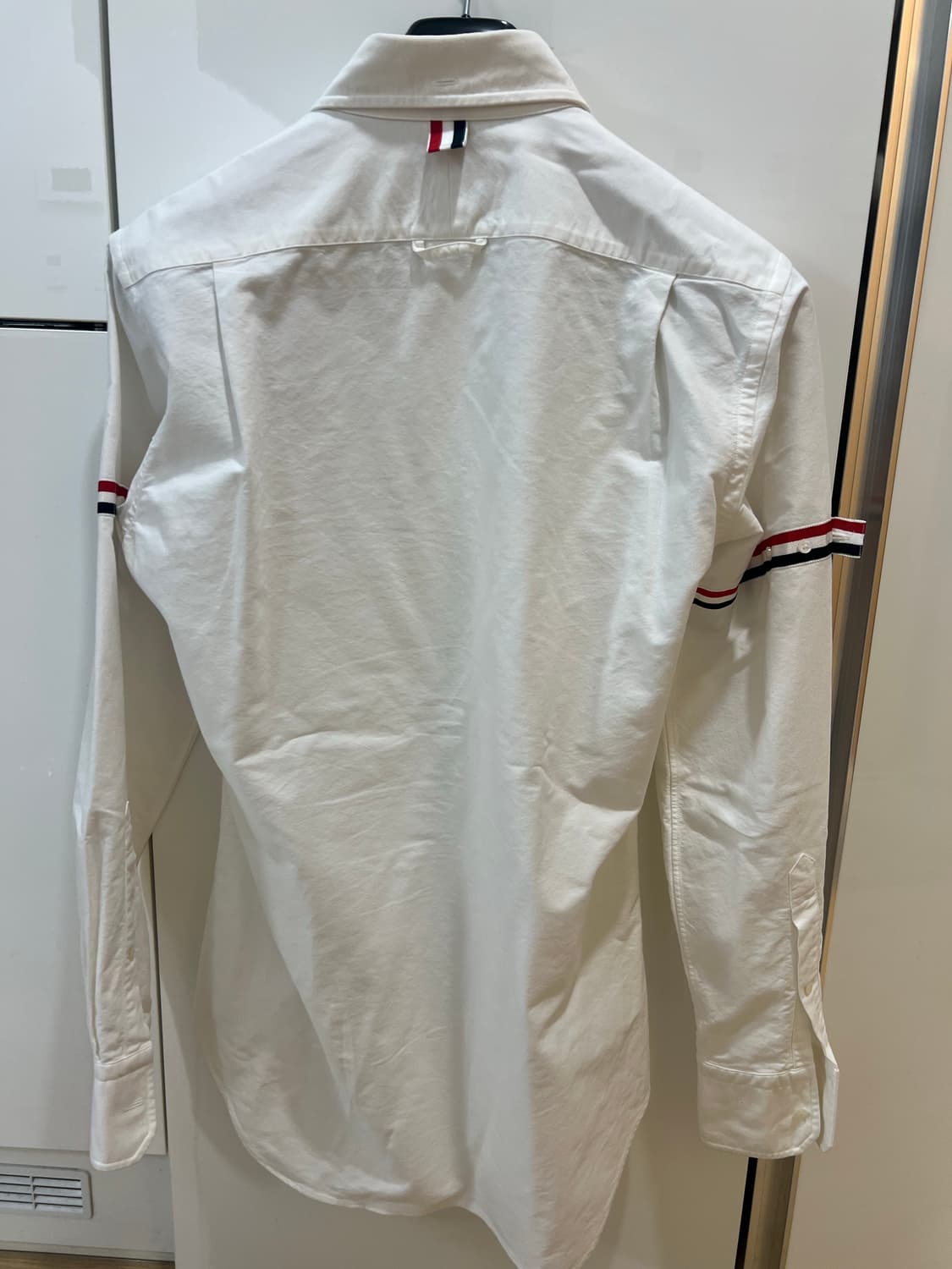 톰브라운 암밴드셔츠 2사이즈 상품이미지2