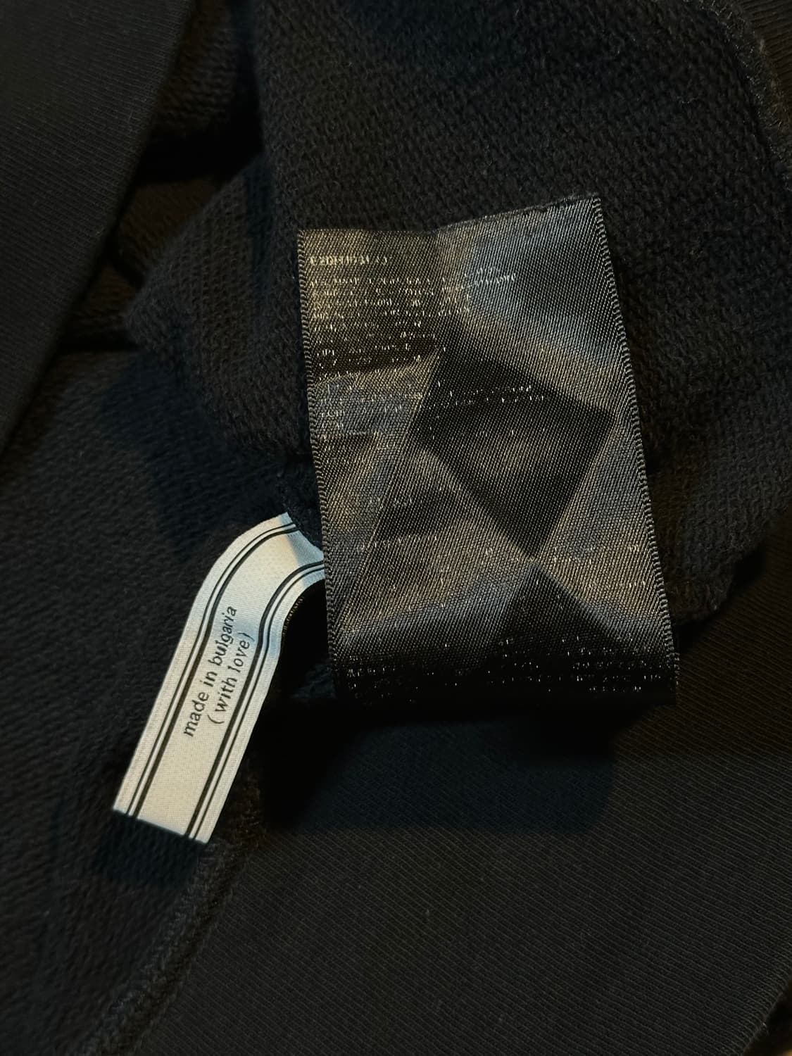 아미 AMI 스몰 하트로고 맨투맨 블랙 상품이미지5