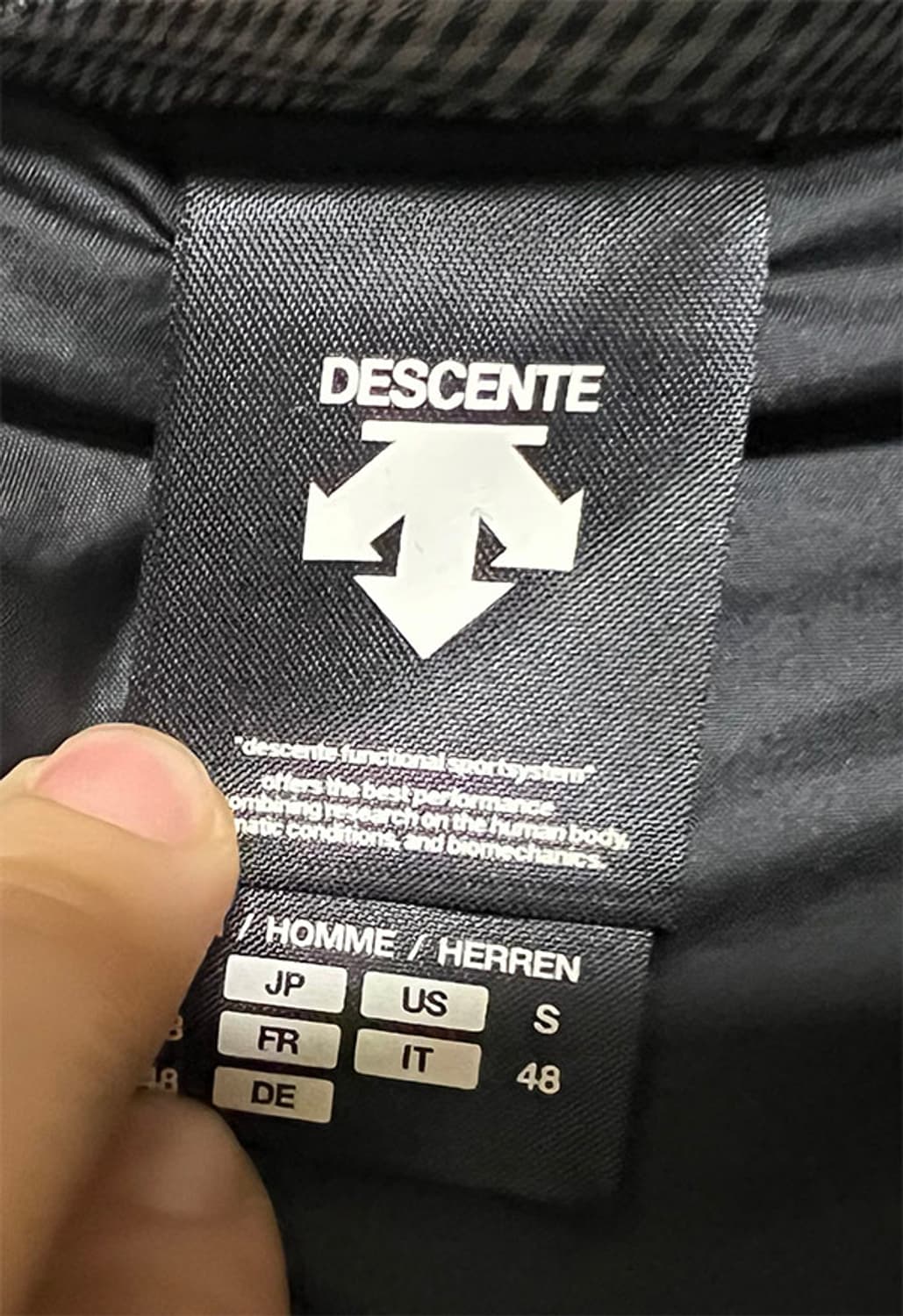 데상트 무브스포츠 남자 덕다운 패딩 캐주얼 L 100 상품이미지3