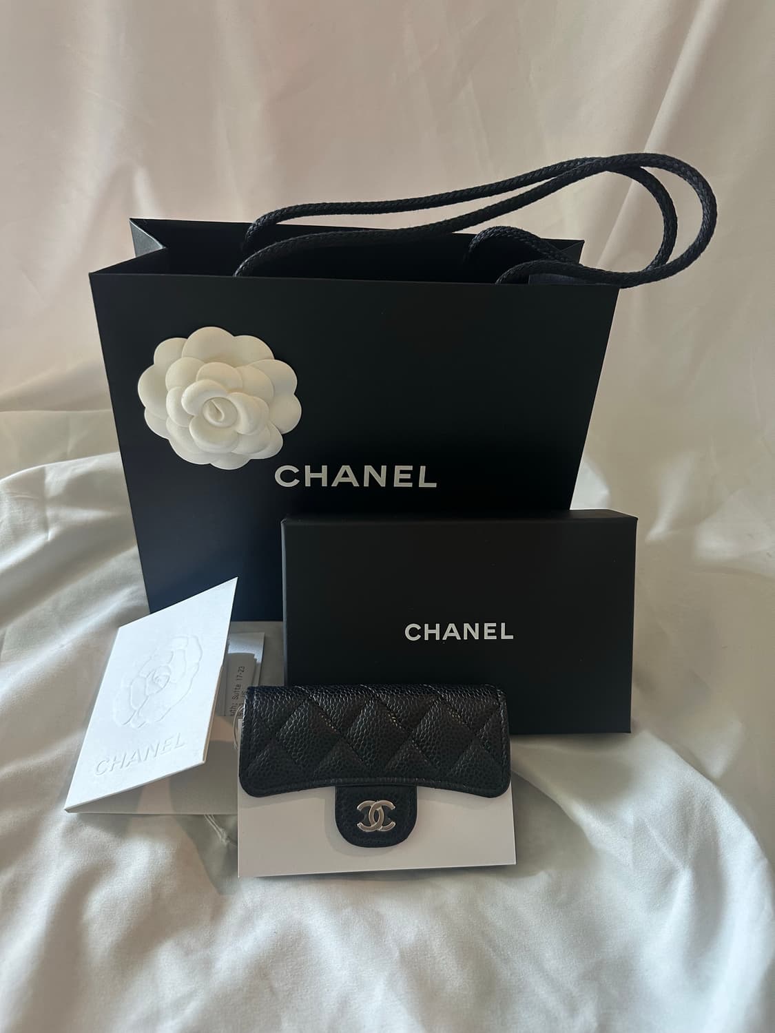 (새상품)샤넬 캐비어 카드지갑 은장 블랙 상품이미지1