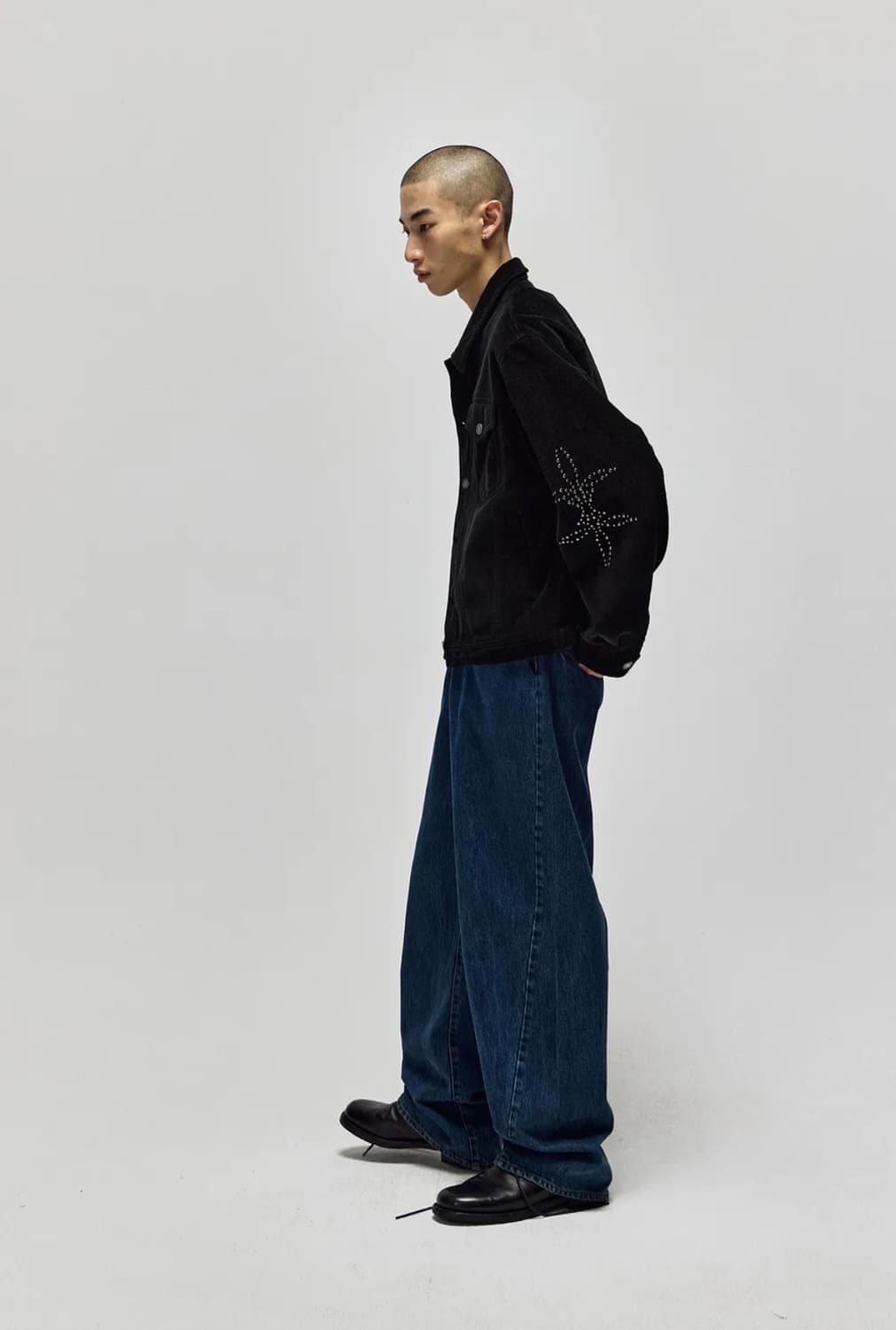 서피스에디션 - 코듀로이 스터드 트러커 자켓(블랙/L) 상품이미지3