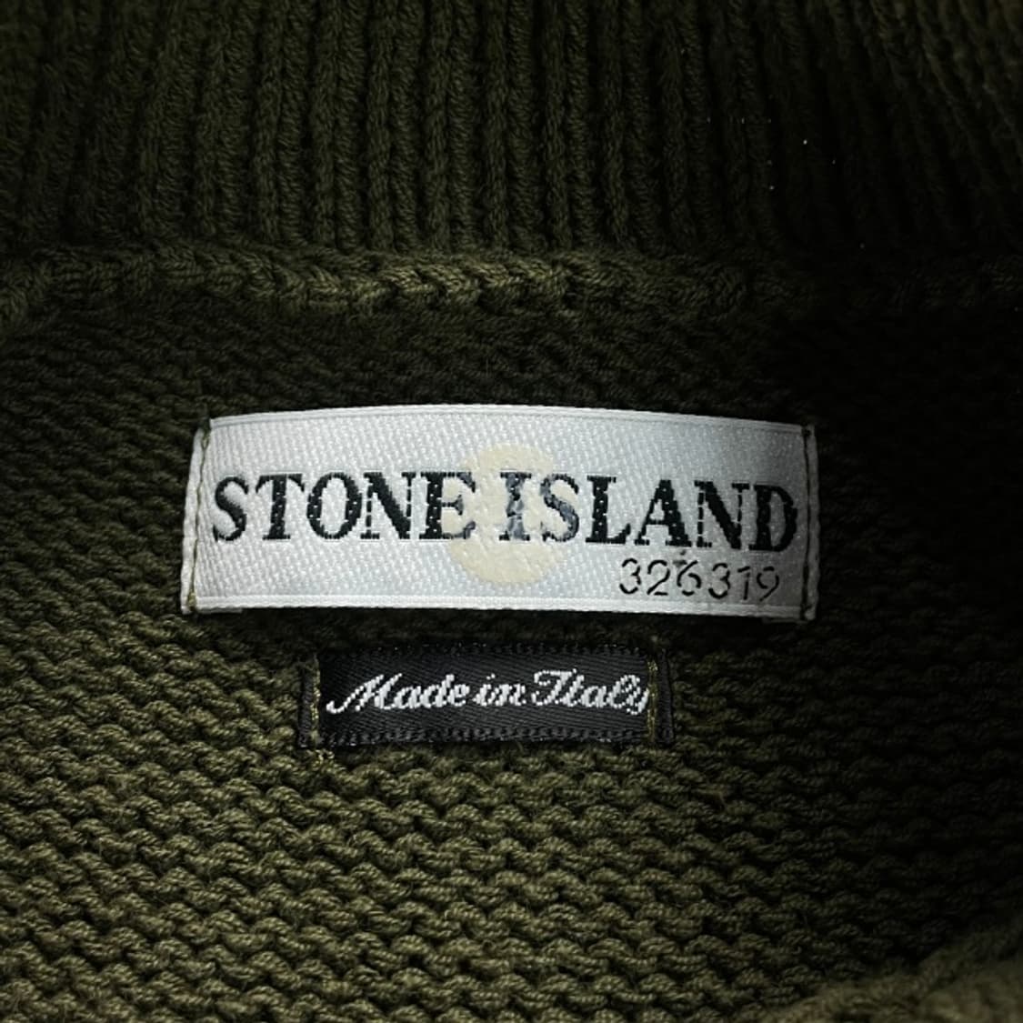 100 스톤아릴랜드 와펜 반버튼 니트  상품이미지4