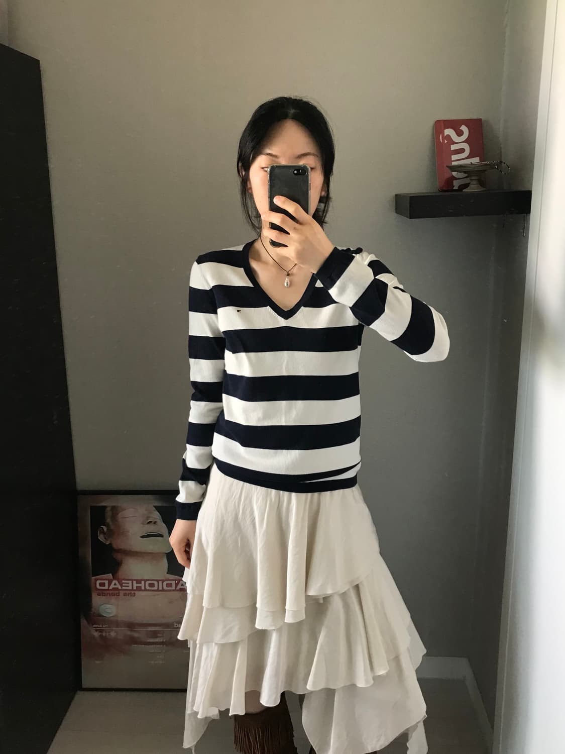 타미힐피거 로고 스트라이프 브이넥 니트 상품이미지1