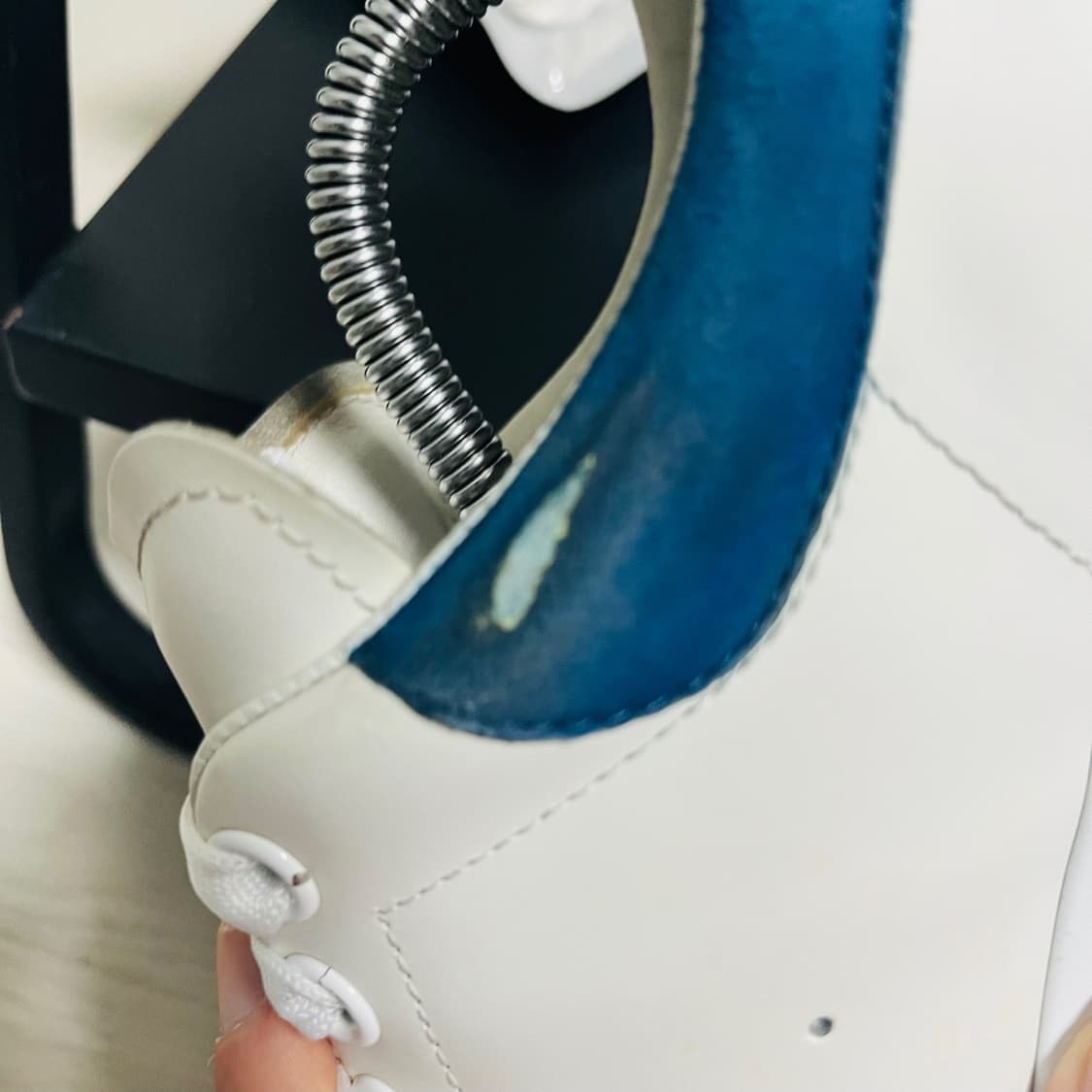 정품 42) 알렉산더 맥퀸 블루 오버솔 스니커즈 270~275 상품이미지7
