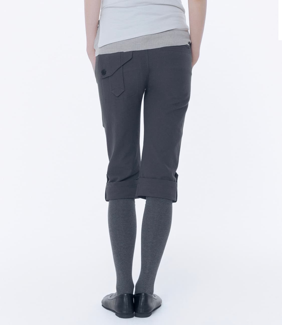 미세키서울Rolled button capri pants CHARCOAL 상품이미지2