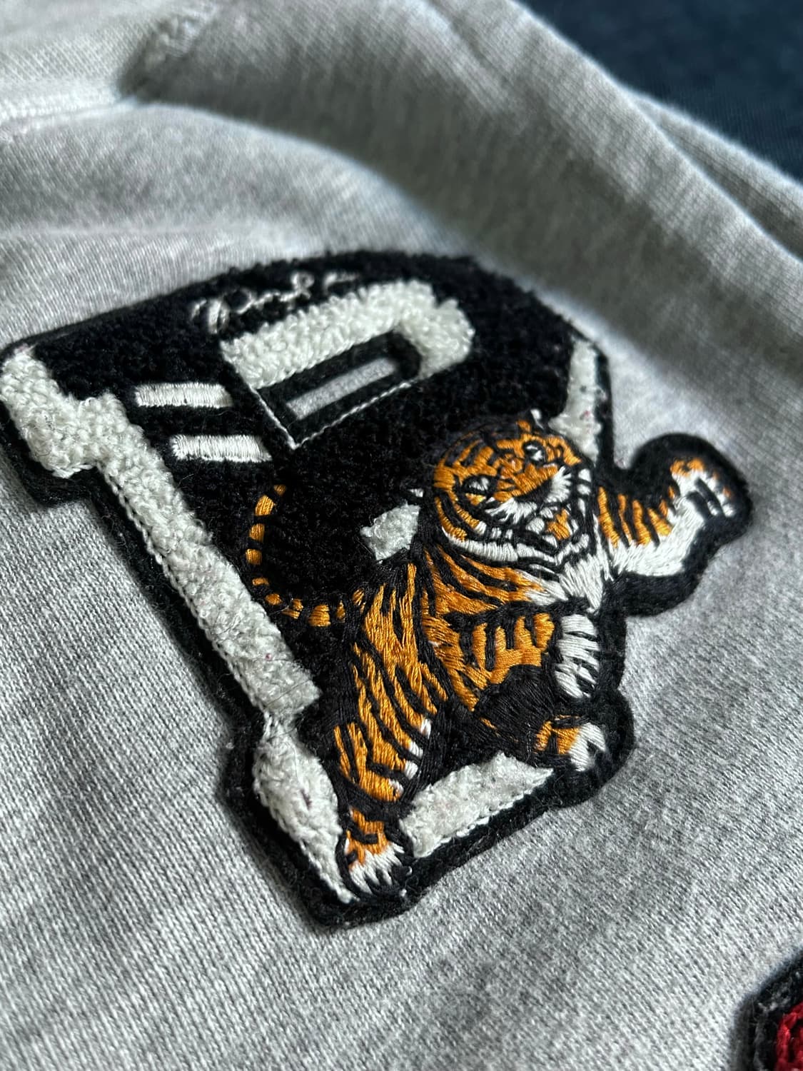 폴로랄프로렌 아플리케 스펠 아웃 로고 스웻팬츠 상품이미지4