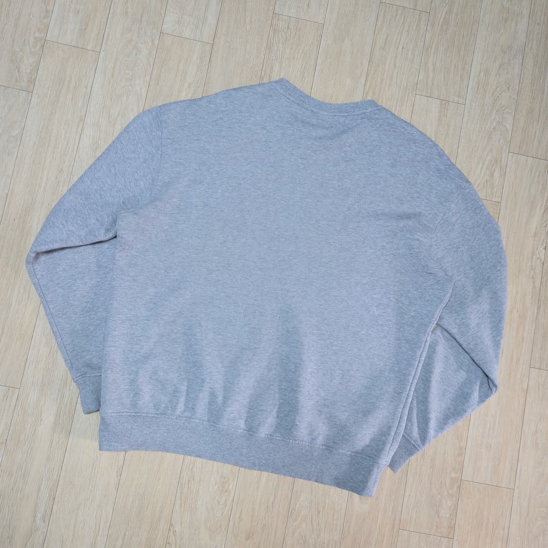 아디다스 EQUIPMENT 맨투맨 회색 상품이미지6