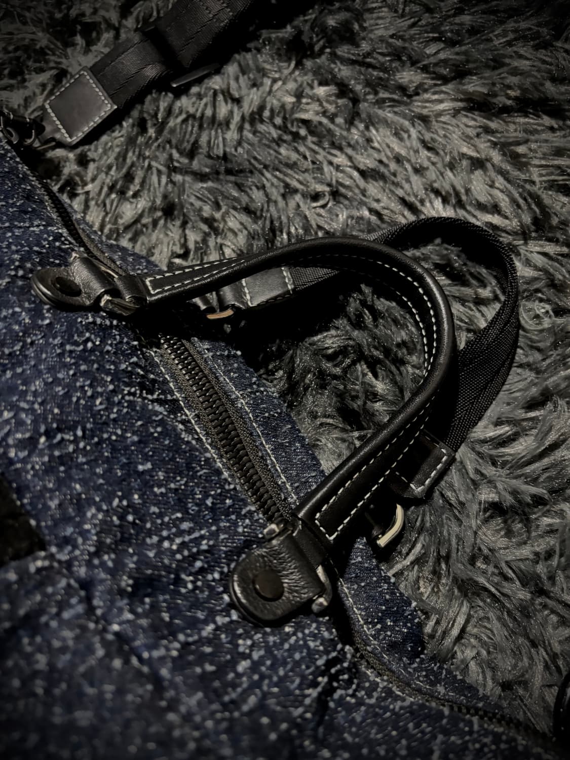 Diesel 버클 디테일 워싱 데님 크로스백 상품이미지4