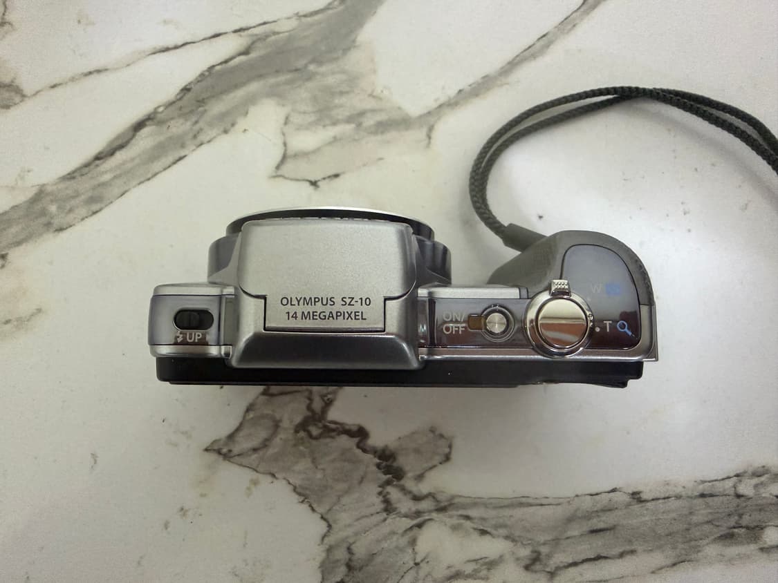 올림푸스 sz-10 카메라(하이엔드) + 고라 케이스 포함 상품이미지8
