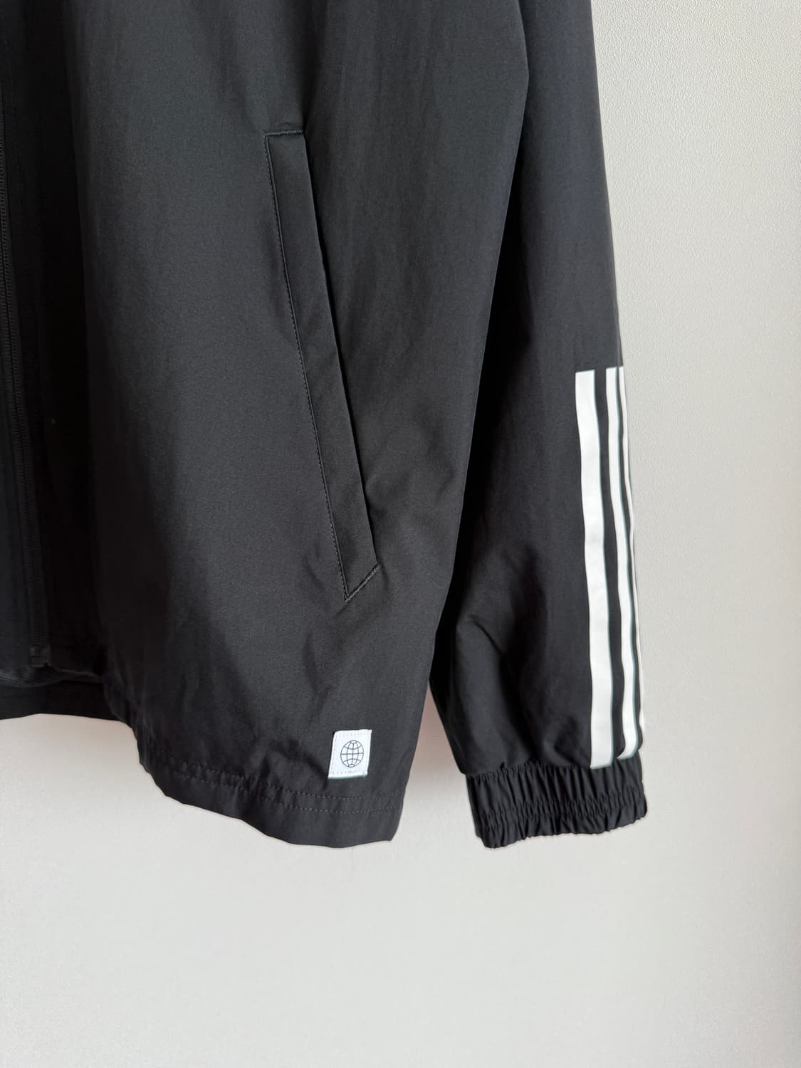 아디다스(adidas) 윈드브레이커 상품이미지3