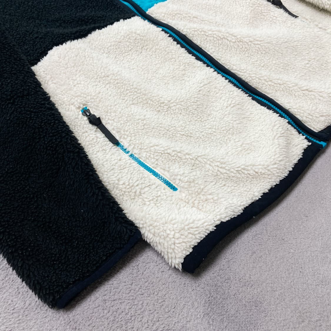 Timberland 팀버랜드 배색 컬러블록 양털 후리스 상품이미지4