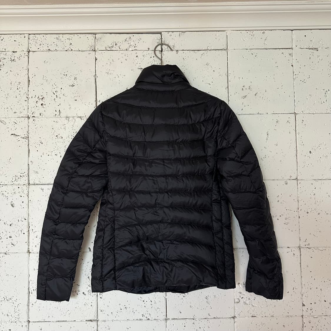 우먼S 유니클로 경량 패딩 블랙 상품이미지4