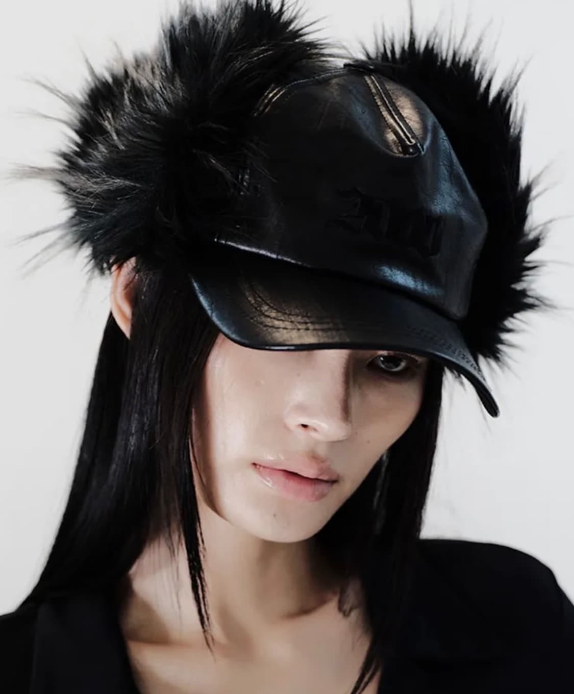 2000아카이브스 퍼 이어플랩 캡 (BLACK LEATHER) 상품이미지1