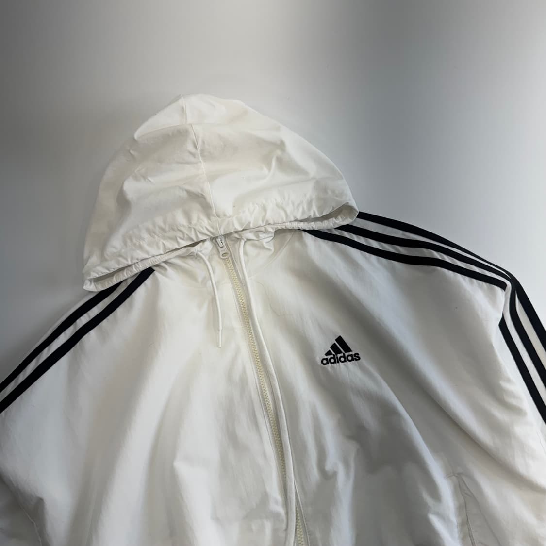 Adidas 아디다스 삼각로고 화이트 크롭 바람막이 상품이미지4