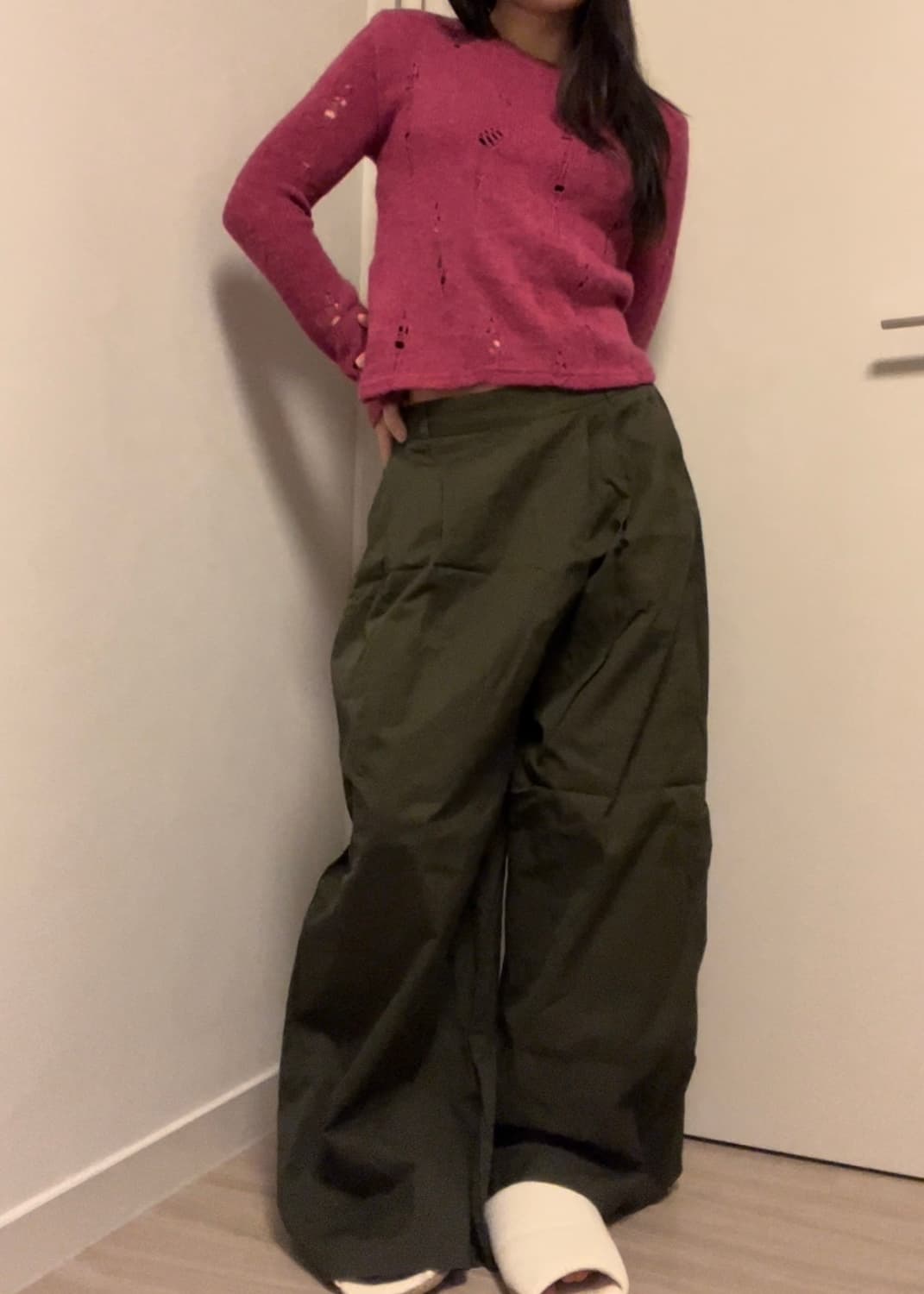 wrap shape wide-fit khaki cotton pants 상품이미지3